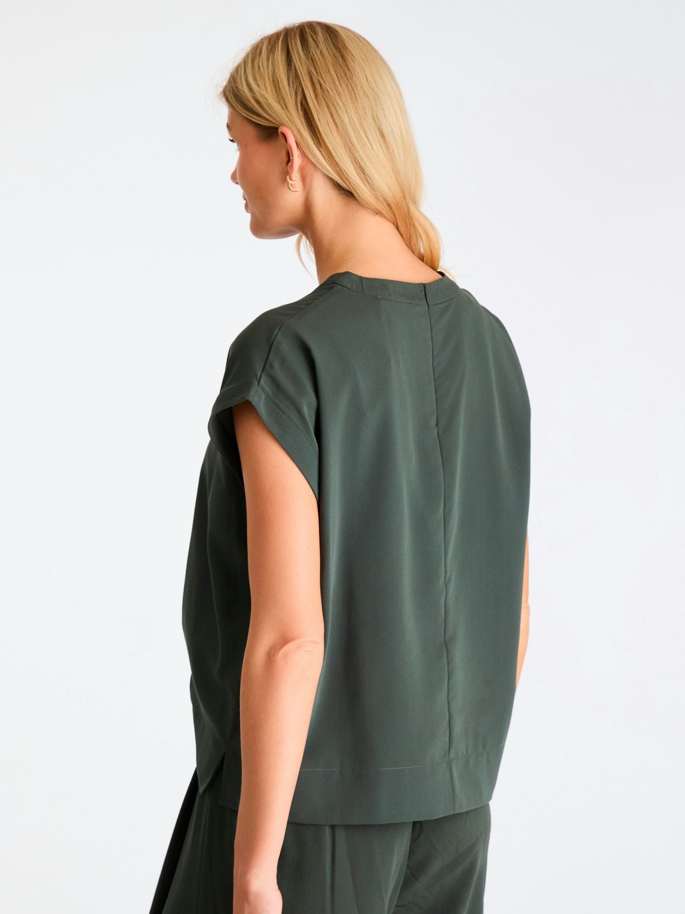 NEO NOIR - DIANDRA TOP - DARK GREEN