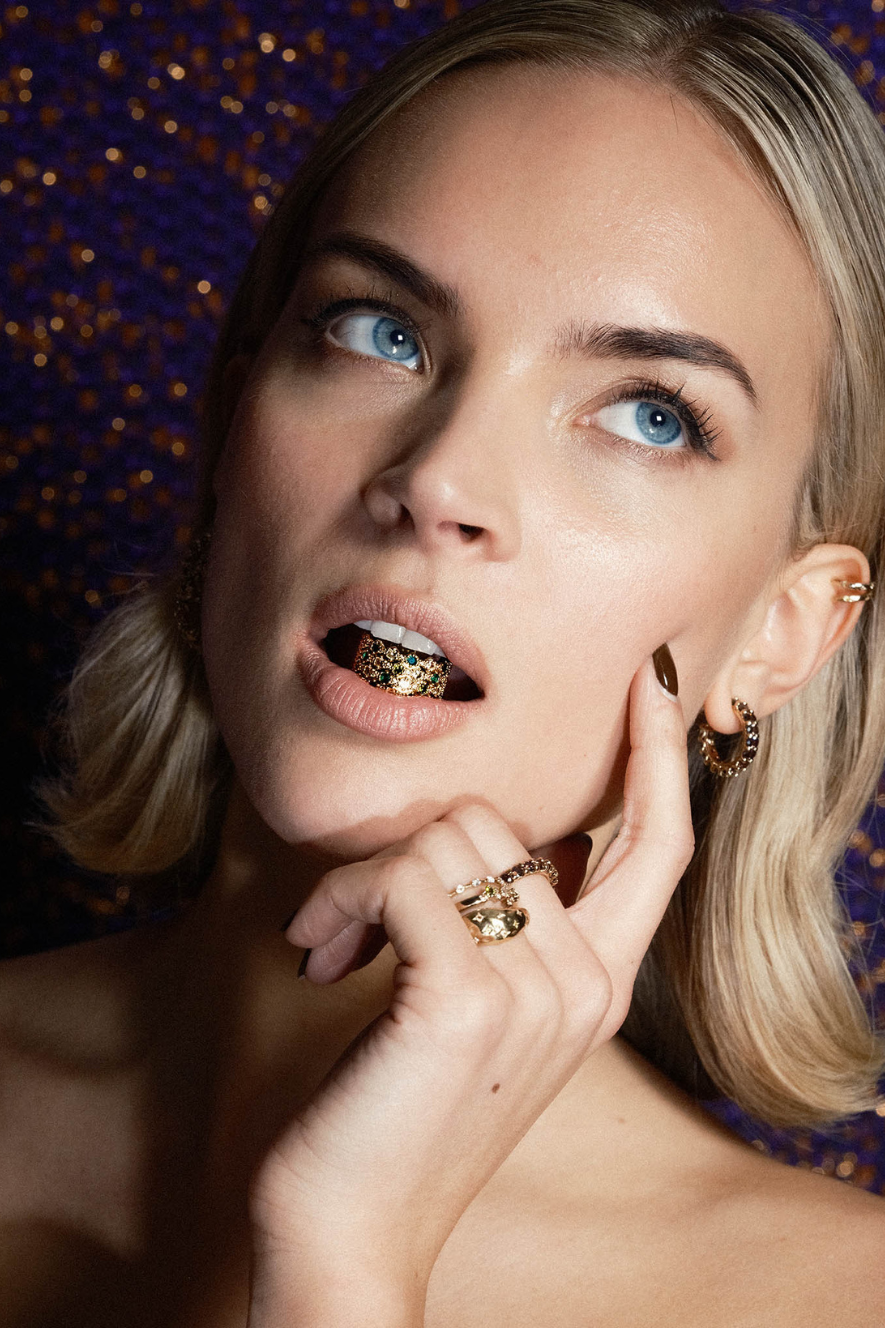 YLVA LI - JULIEN EARRINGS – CHESTNUT/GOLD