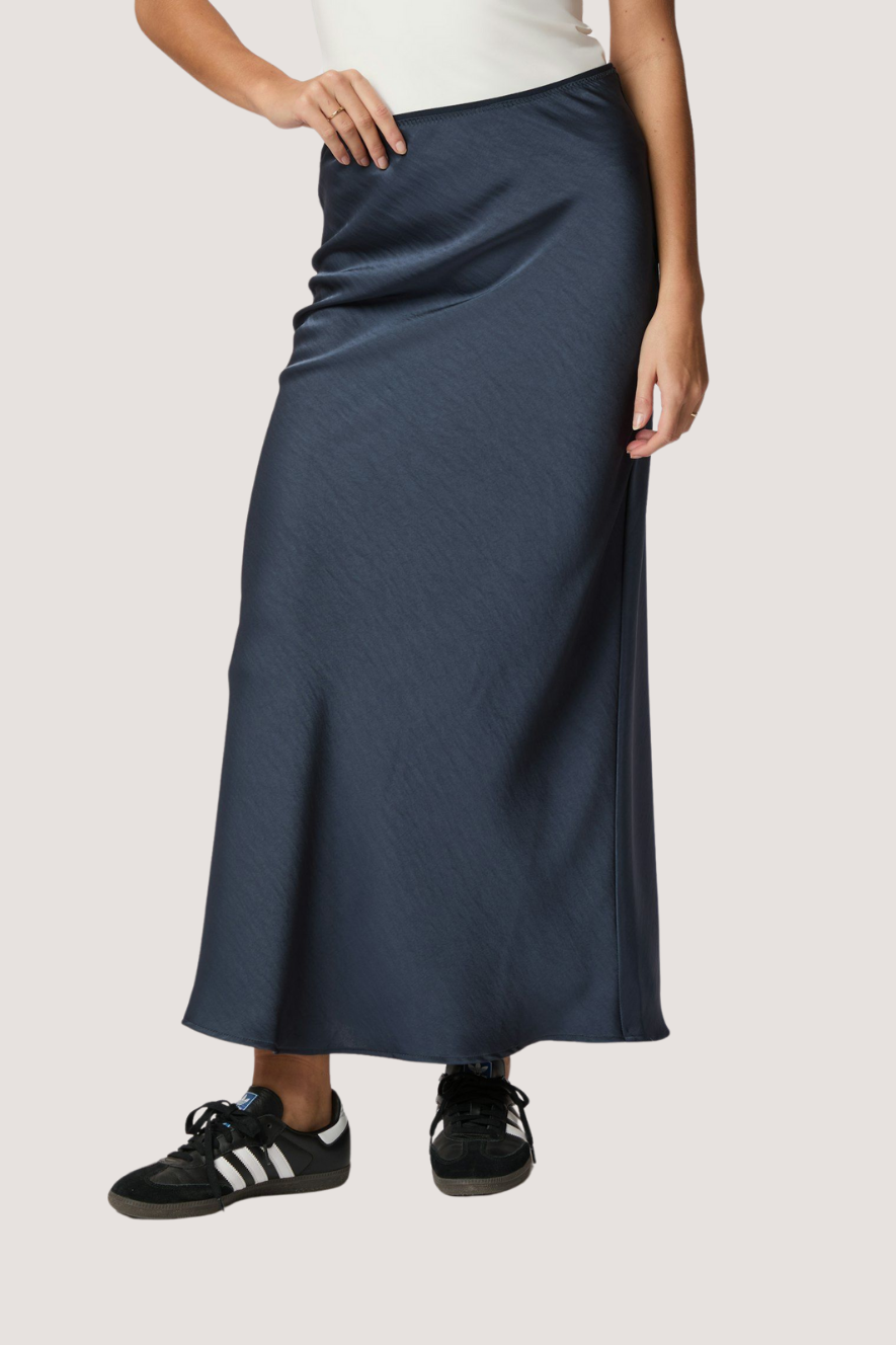 NEO NOIR - VICKY HEAVY SATEEN SKIRT - MIDNIGHT BLUE