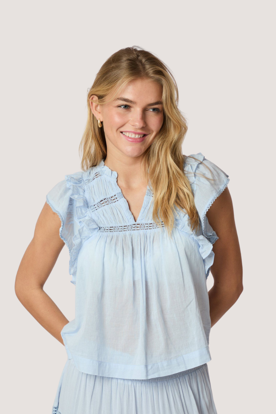 NEO NOIR - JAYLA S VOILE TOP - LIGHT BLUE
