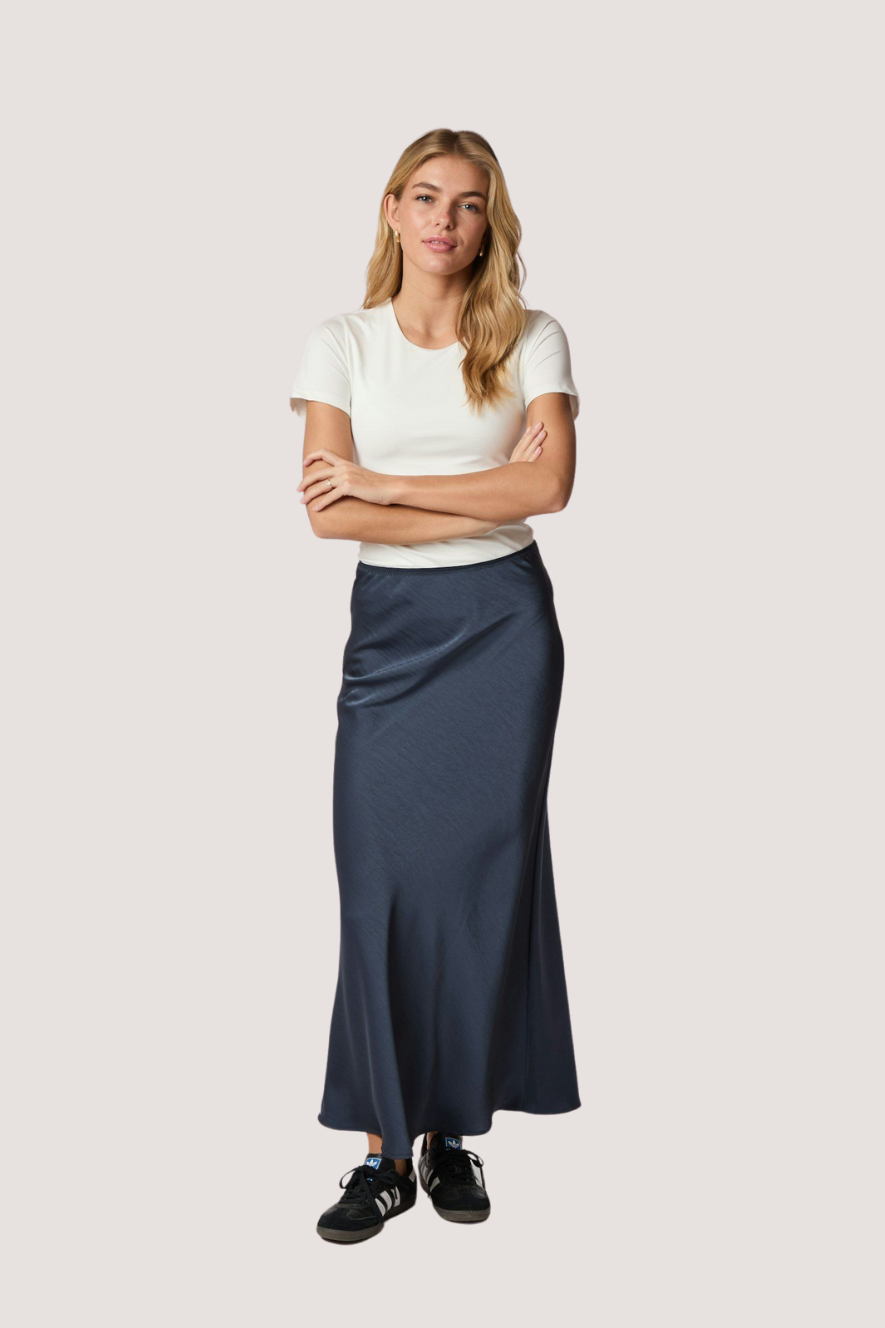 NEO NOIR - VICKY HEAVY SATEEN SKIRT - MIDNIGHT BLUE