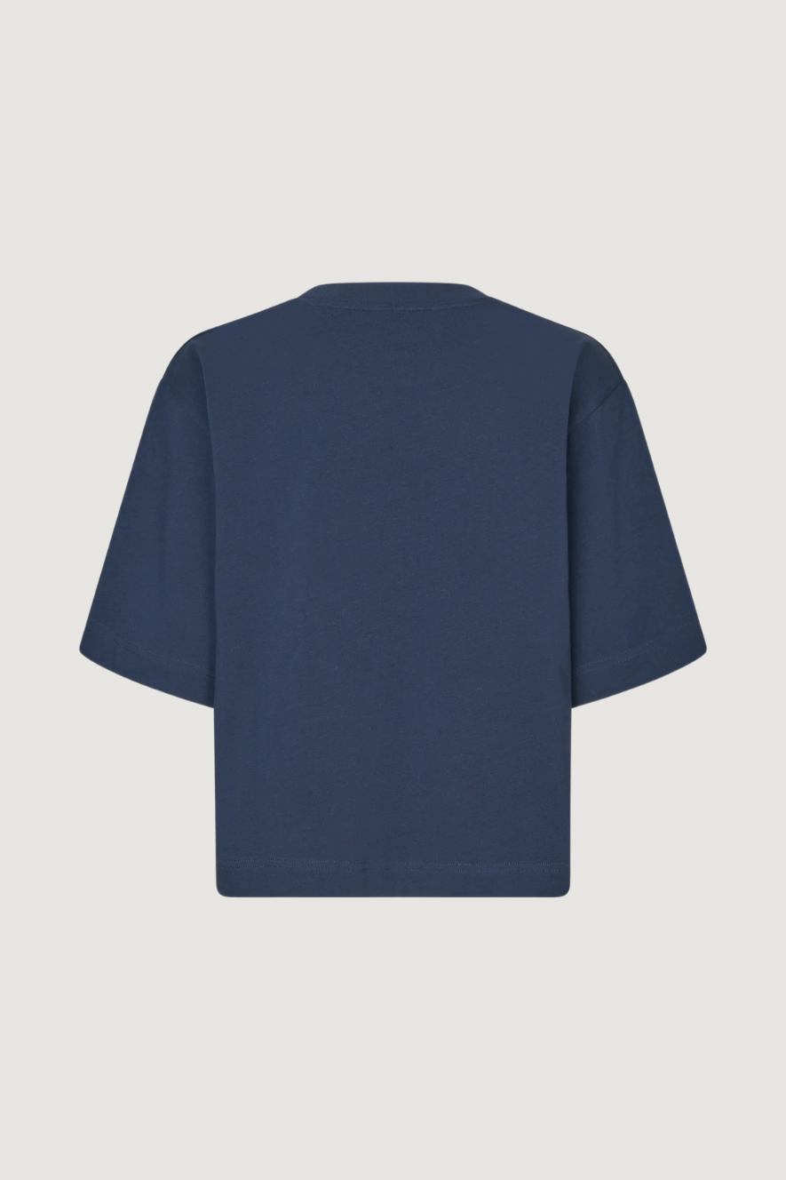 BAUM UND PFERDGARTEN - JIAN T-SHIRT - BARITONE BLUE