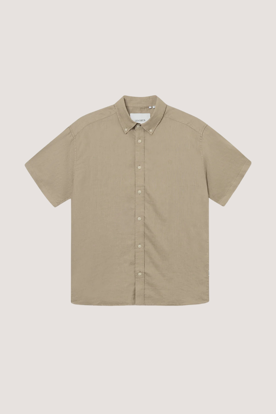 LES DEUX - KRIS LINEN SS SHIRT - DARK SAND