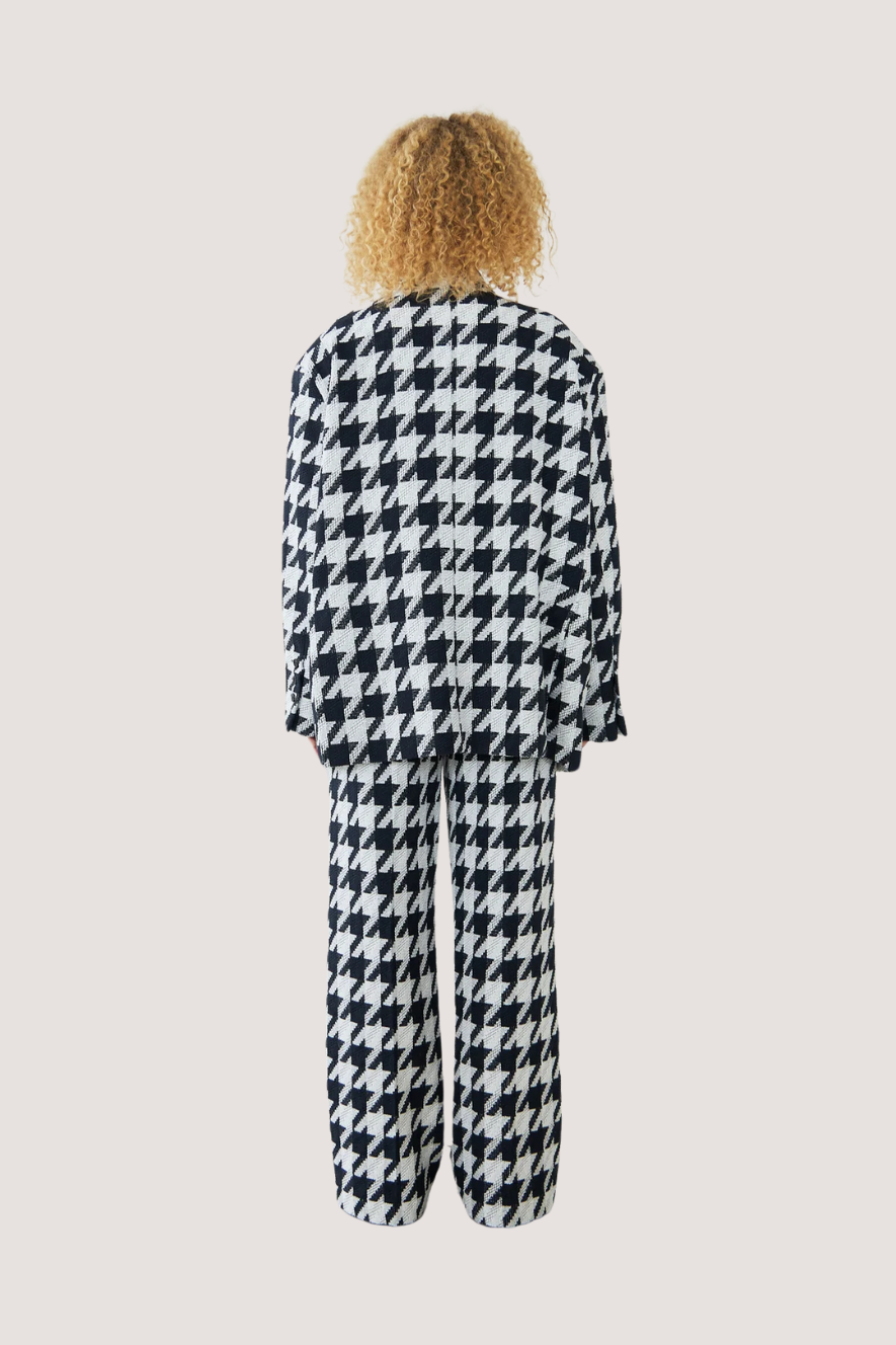 STELLA NOVA - COLETTE OVERSIZED BLAZER - NAVY/CREME