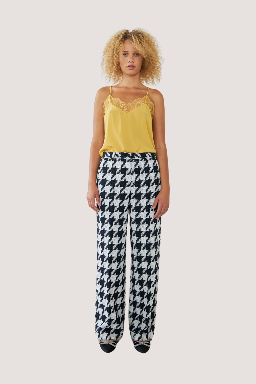 STELLA NOVA - DEMI SUITING PANTS - NAVY CREME