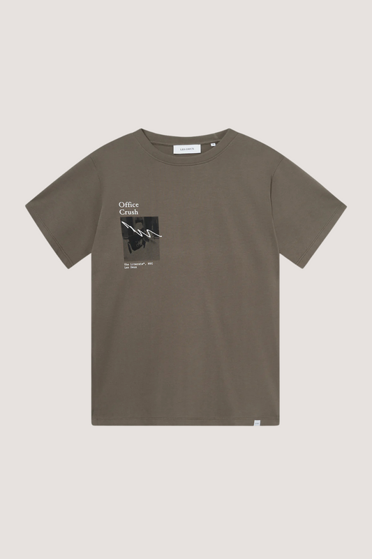 LES DEUX - NEWSPAPER T-SHIRT - BUNGEE CORD