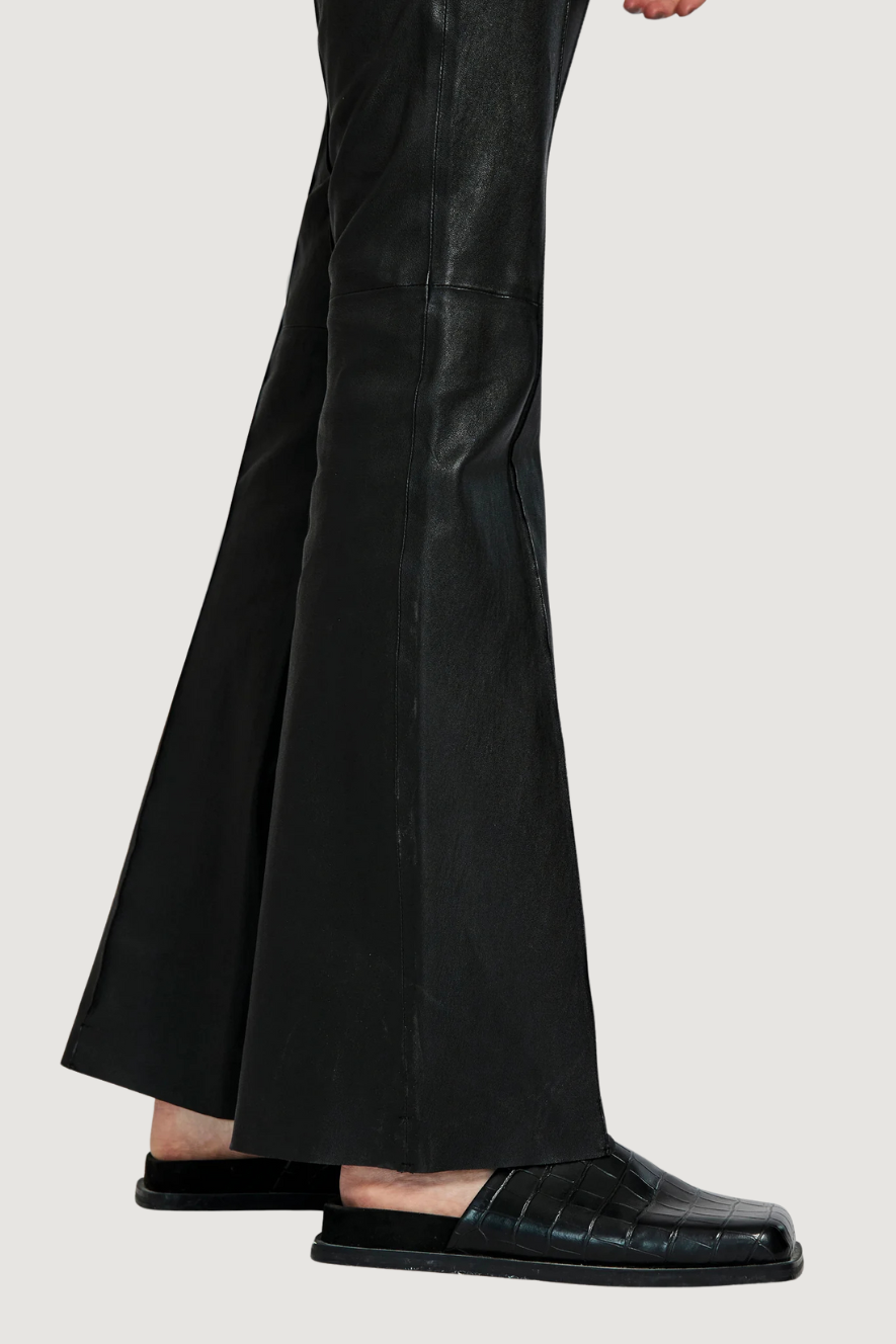 NORR - CELIA BOOTCUT LEATHER PANTS - BLACK
