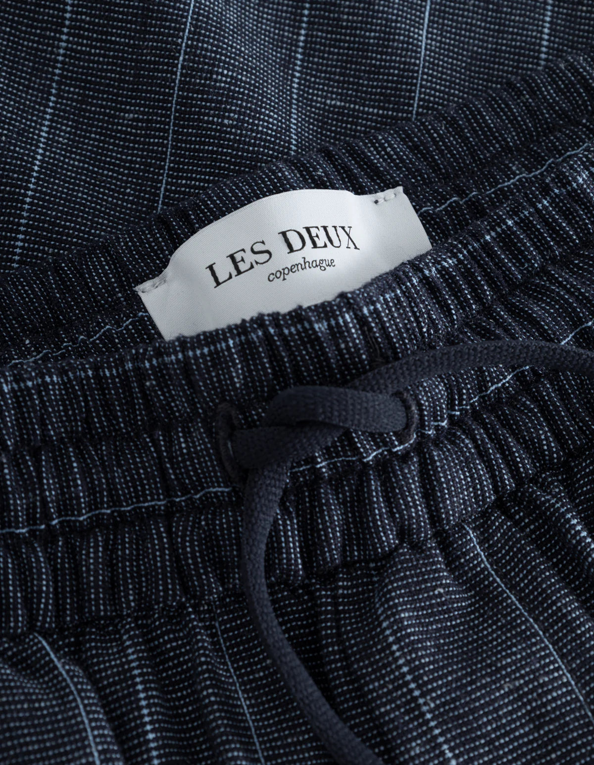 LES DEUX - OTTO LINEN SHORTS - DARK NAVY