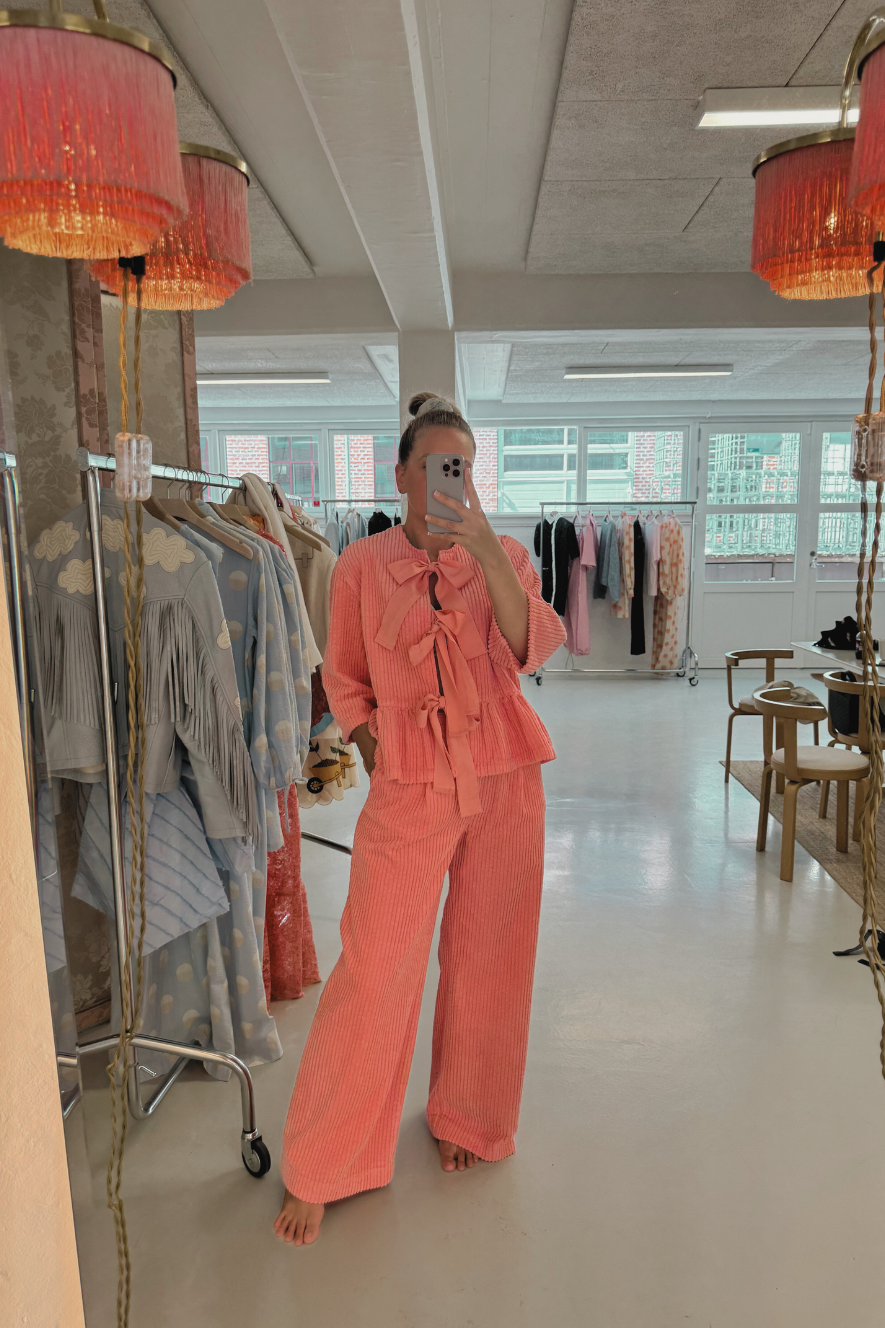 STELLA NOVA - CORDUROY BOW BLOUSE - AMAZING PINK