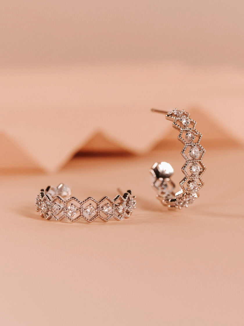 YLVA LI - NOVA EARRINGS – CRYSTAL/SILVER