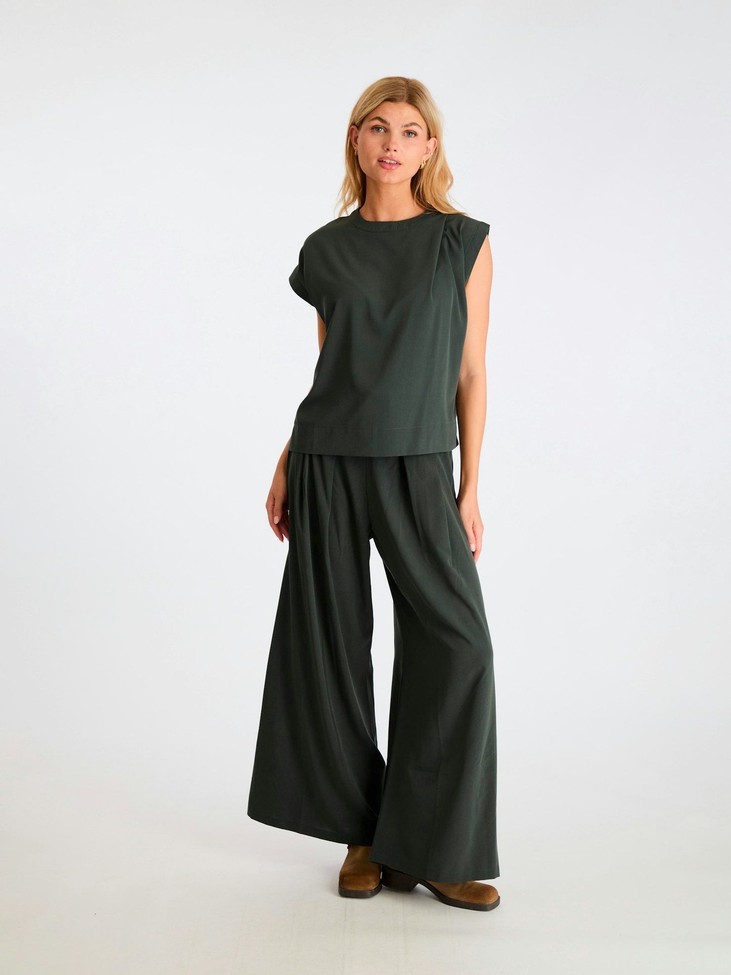 NEO NOIR - LANA PANTS - DARK GREEN