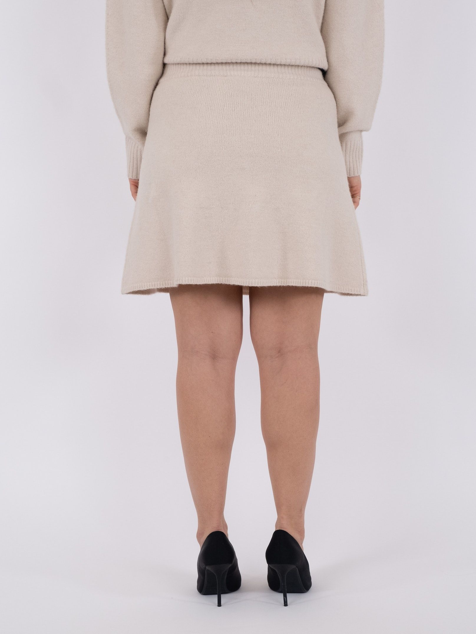 NEO NOIR GISA KNIT SKIRT IVORY SODA