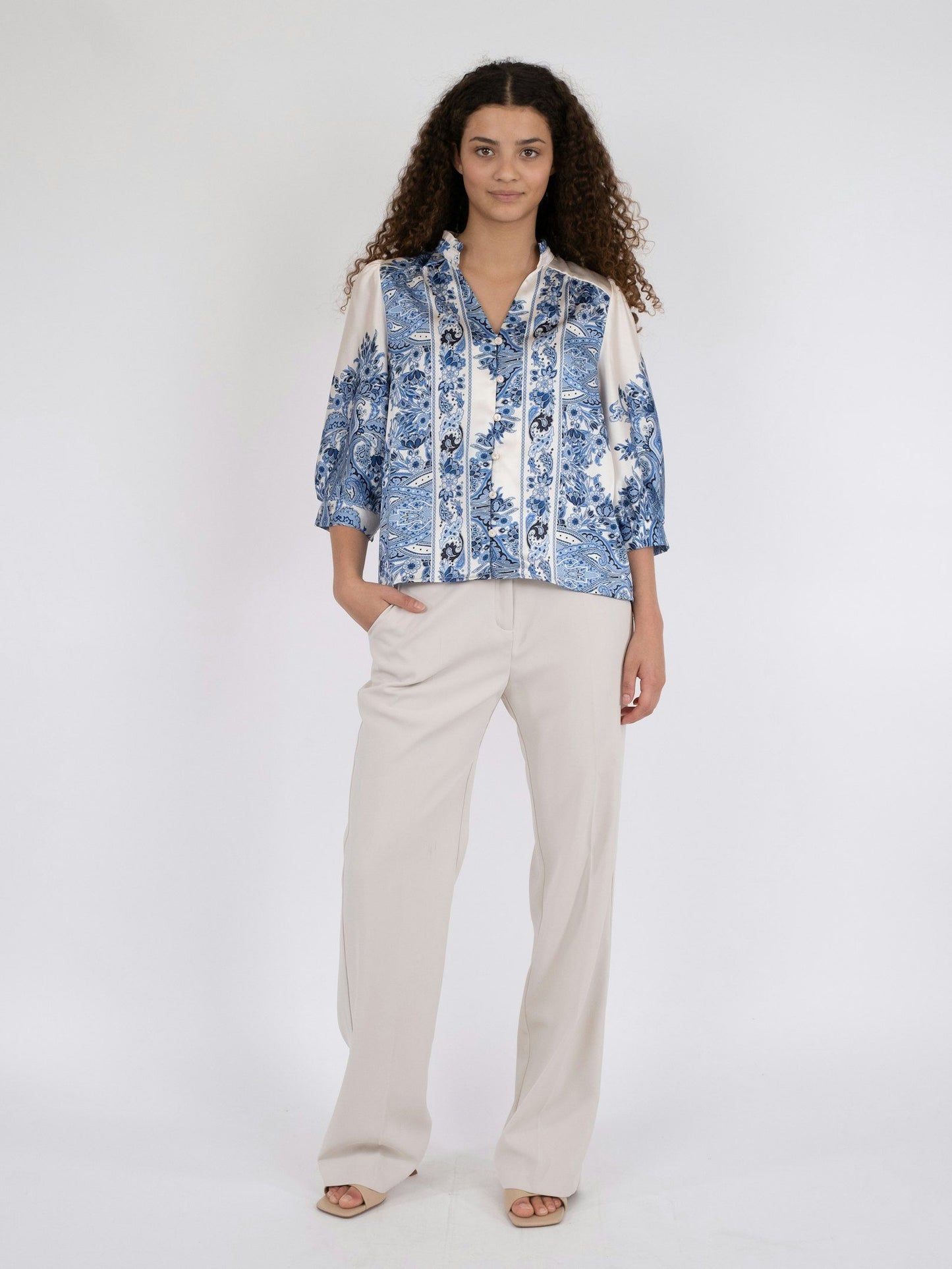 NEO NOIR - ROSELLE PAISLEY BORDER BLOUSE - BRIGHT BLUE