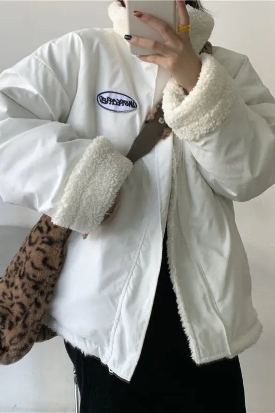 Mysig vändbar jacka