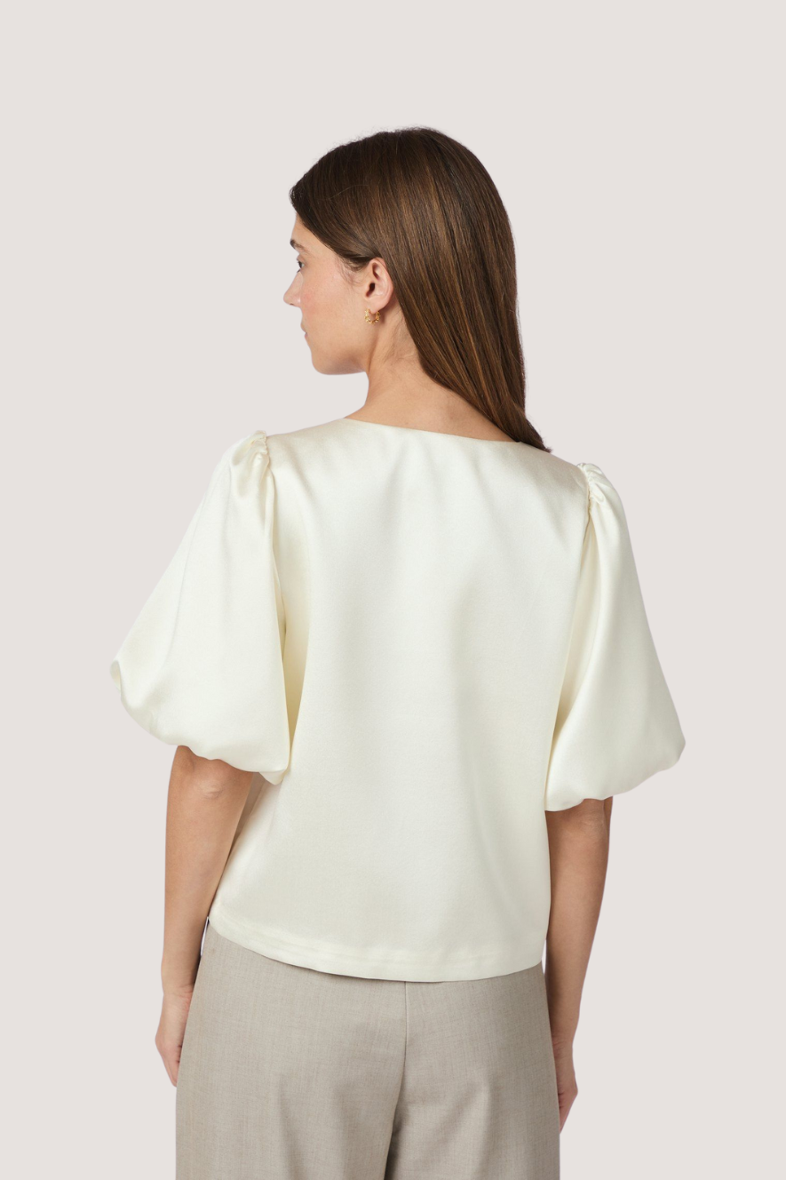 NEO NOIR - AISA DULL SATIN BLOUSE - IVORY