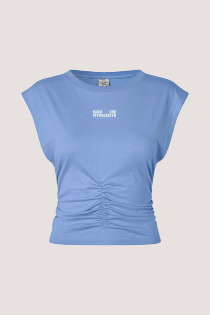 BAUM UND PFERDGARTEN - JELONA T-SHIRT -  CORNFLOWER WHITE LOGO