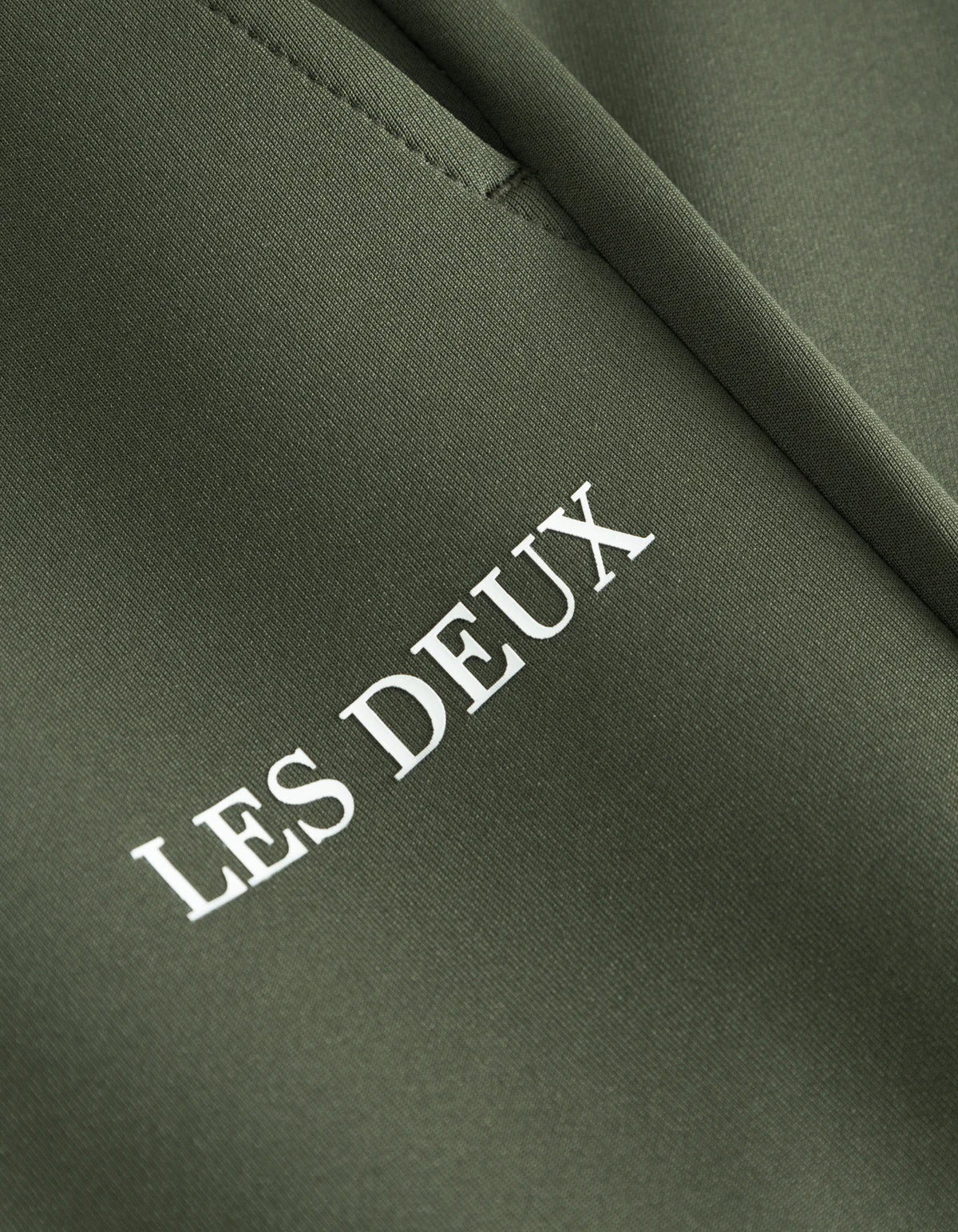 LES DEUX - BALLIER TRACK PANTS - OLIVE NIGHT