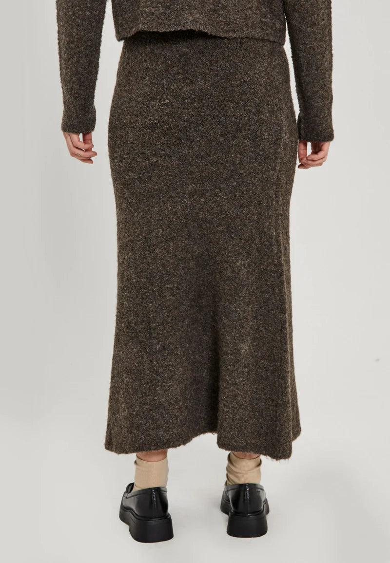 NORR - FILINE KNIT SKIRT - DARK BROWN