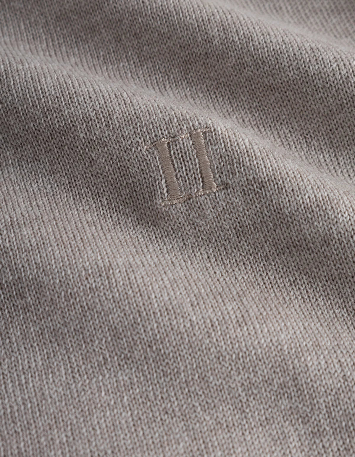 LES DEUX - GRAYSON MERINO KNIT - DARK SAND MELANGE