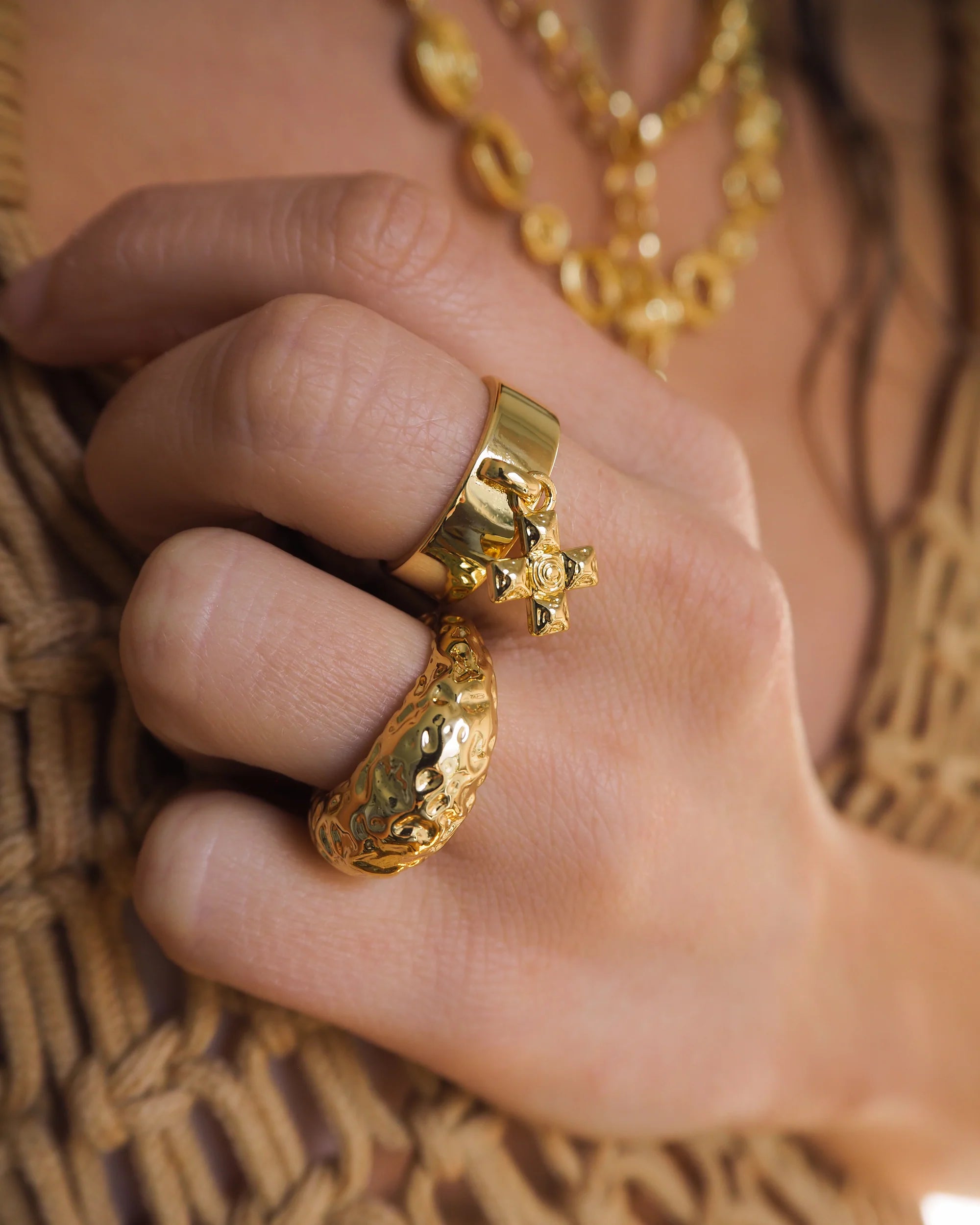 LUV AJ - MOLTEN SIGNET RING - GOLD