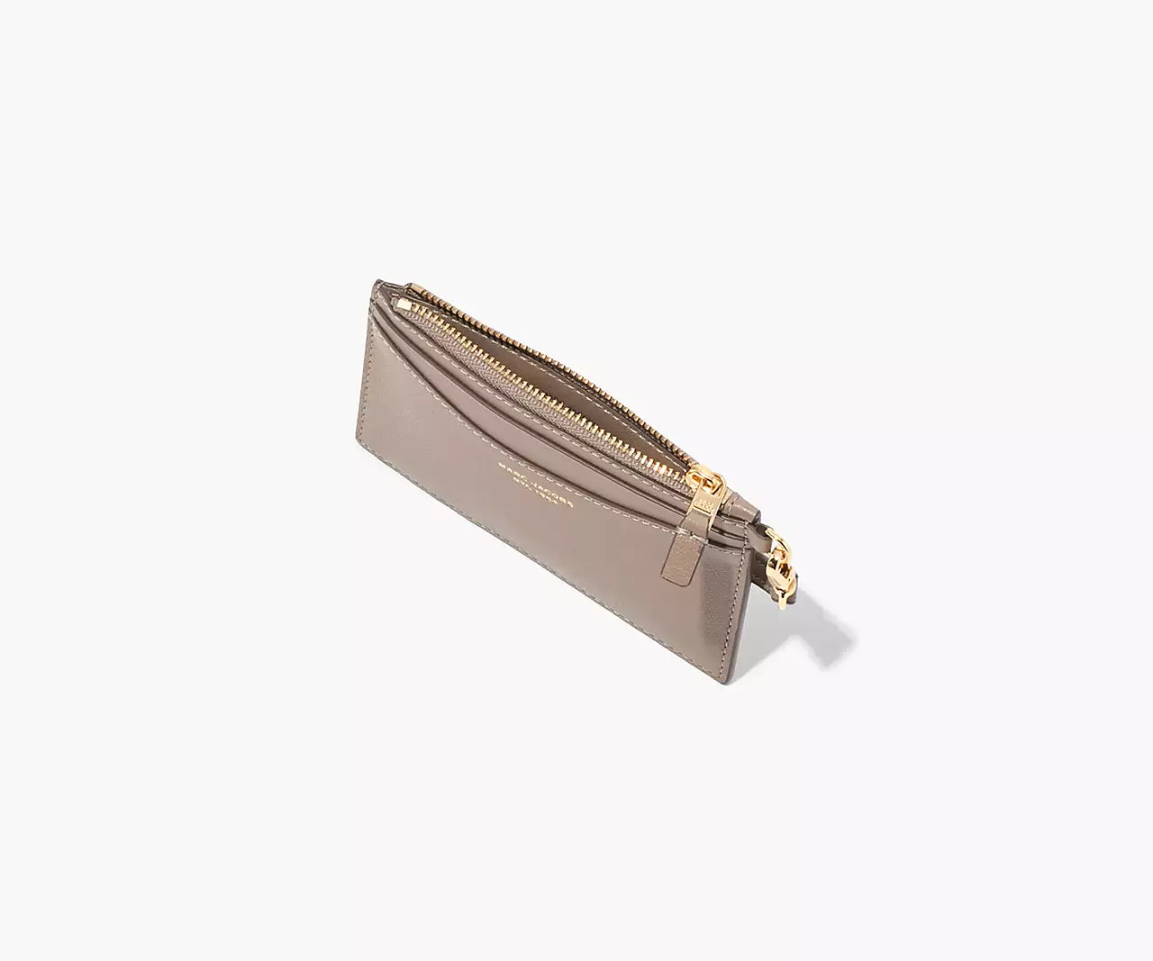 MARC JACOBS - THE SLIM 84 TOP ZIP WRISTLET WALLET - CEMENT