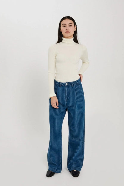 NORR - KENZIE PLEAT WIDE JEANS - CLEAR BLUE W. STRIPES